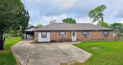 Building Photo - 1131 County Rd 515
