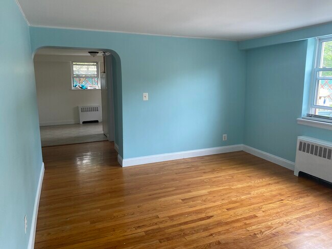 Building Photo - 475 Kimball Ave