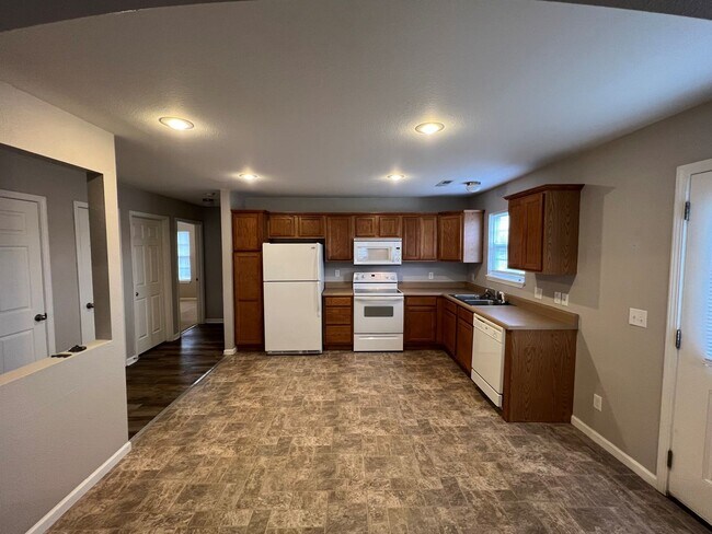 Foto del edificio - 15543 Trailside Ln