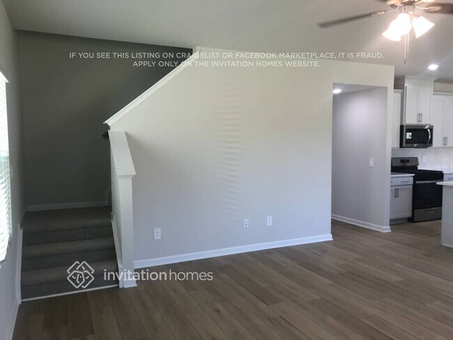 Building Photo - 583 White Birch Ln