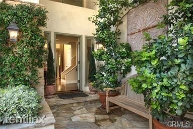 Building Photo - 5 br, 3 bath House - 725 Emerald Bay