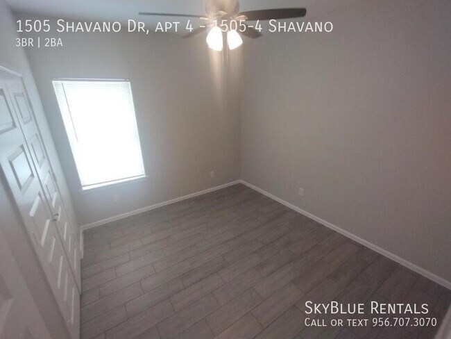 Building Photo - 1505 Shavano Dr