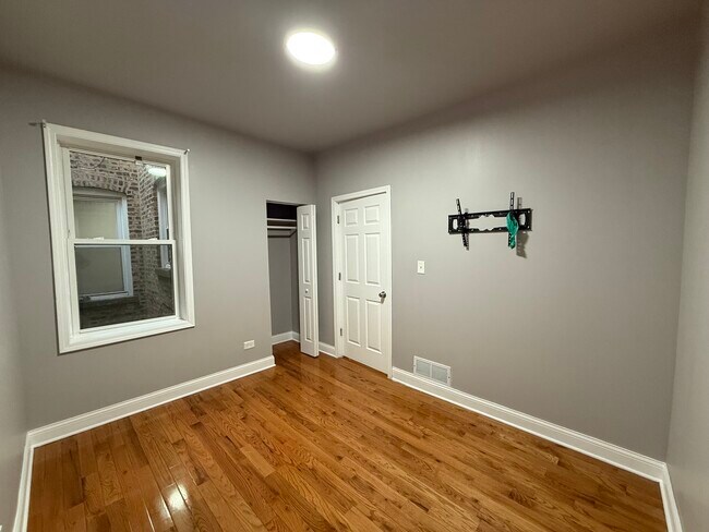 Foto del edificio - 4908 W Erie St