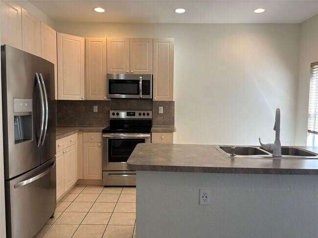 Foto del edificio - 3533 Merrick Ln