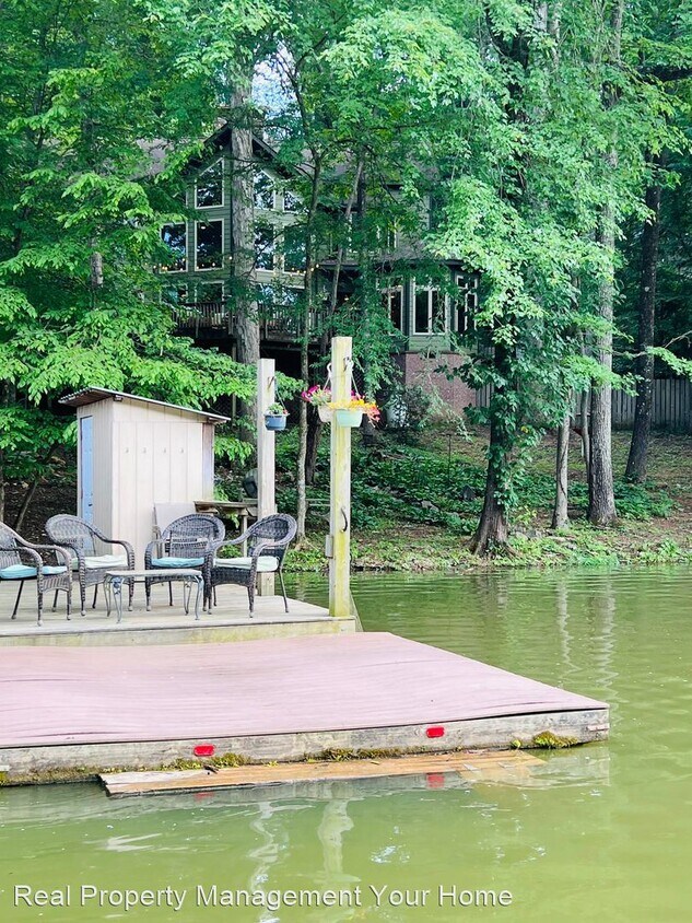 Primary Photo - 4 br, 3.5 bath House - 7611 Royal Harbour ...