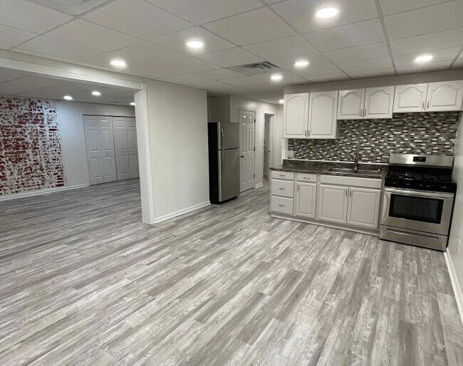 Building Photo - 2247 Rocksram Ct