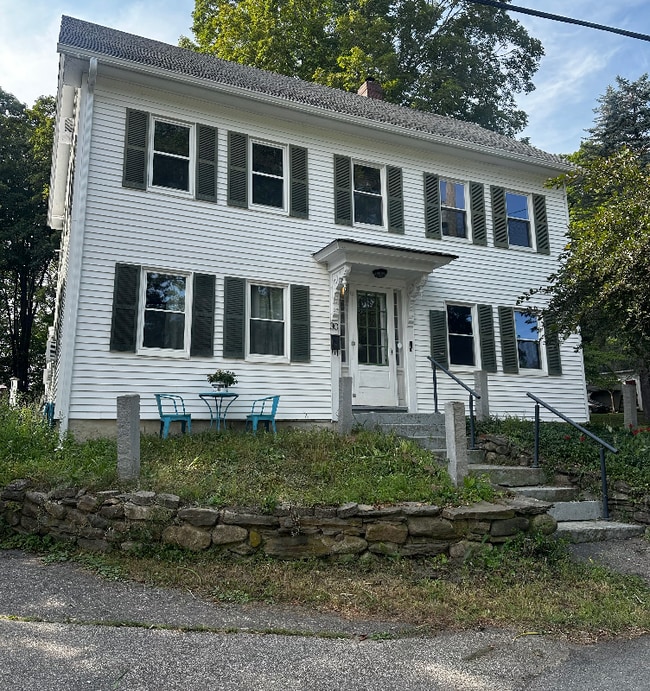 Building Photo - 30 Spring St