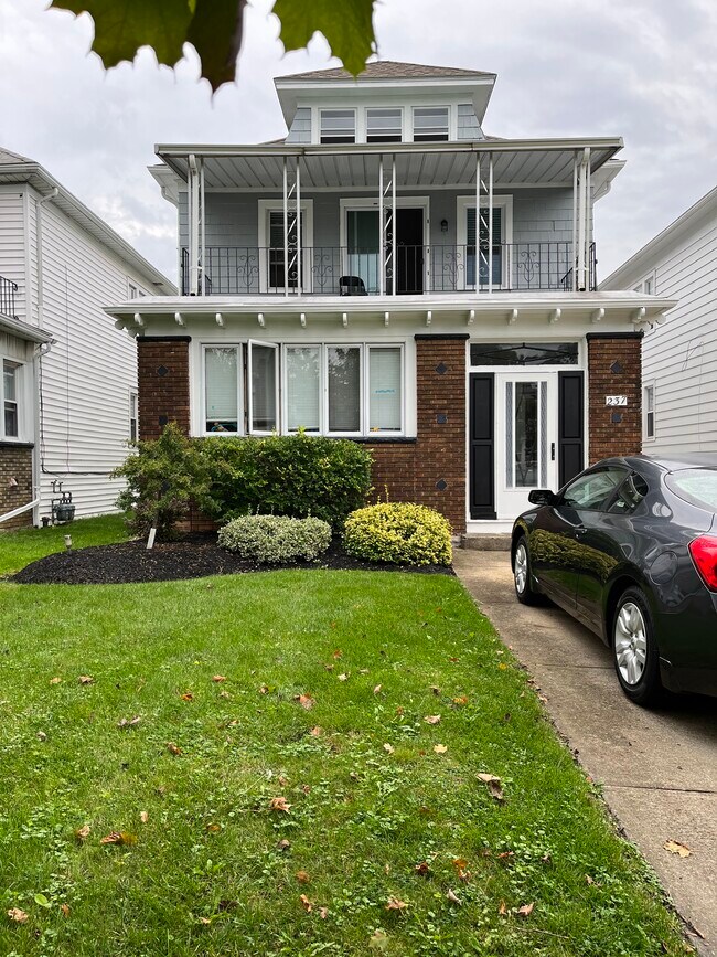 Foto del edificio - 237 Lovering Ave