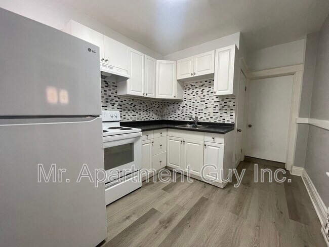 Photo du bâtiment - 151 Wentworth St S