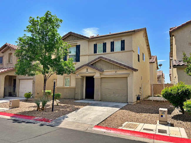 Foto del edificio - 7337 Camden Pine Ave