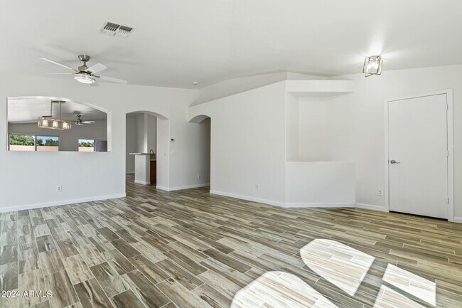 Building Photo - 17482 W Caribbean Ln