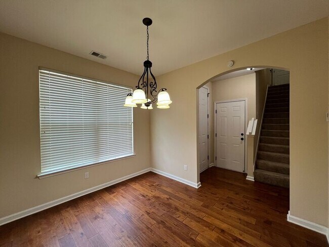 Foto del edificio - 6057 Abigail Bluffs Dr