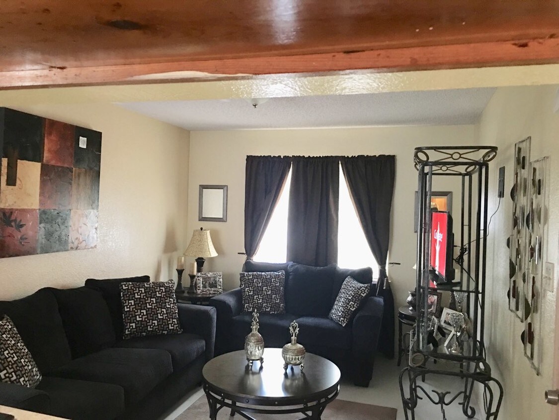 Primary Photo - 444 Galveston Rd
