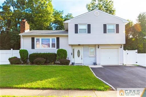 Primary Photo - 44 Rieder Rd