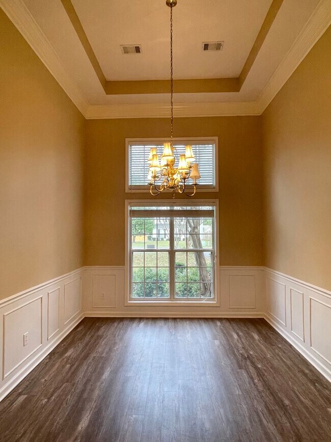 Foto del edificio - Grove Hill Neighborhood - Available in Nov...
