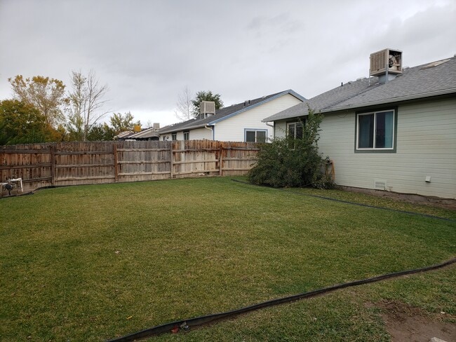 Foto del edificio - 461 N Sun Ct