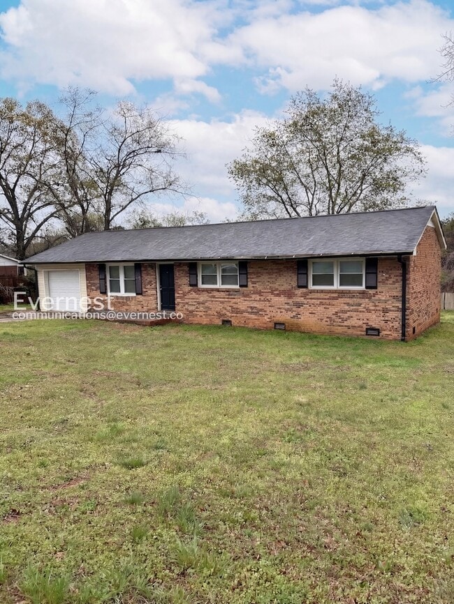 Building Photo - 4026 Angus Dr