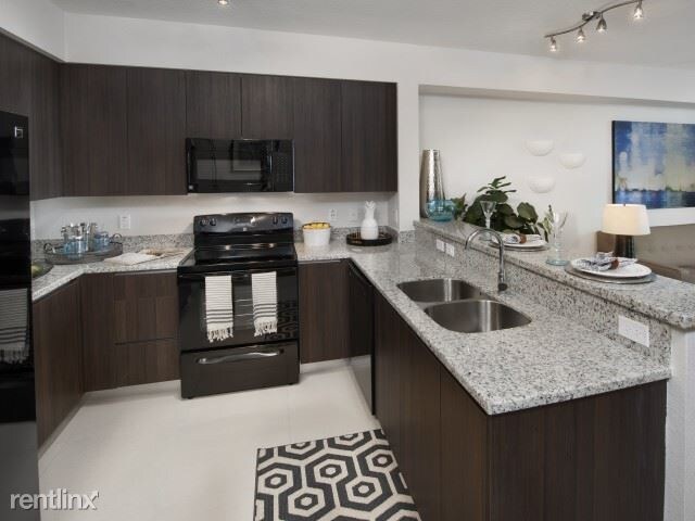 Foto del edificio - 2 br, 2 bath  - 1900 Ludlam Rd