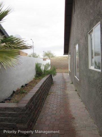 Building Photo - 7070 Mountain Moss Dr