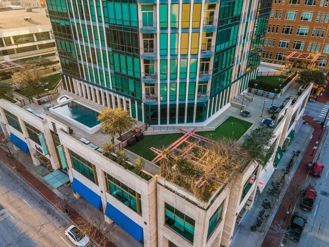Foto del edificio - 500 Throckmorton St