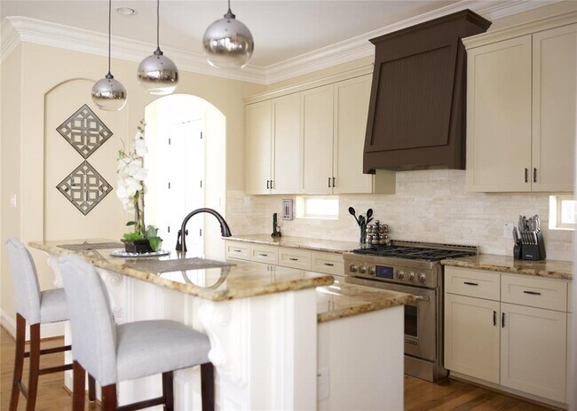 Foto del edificio - 1126 W 16th St