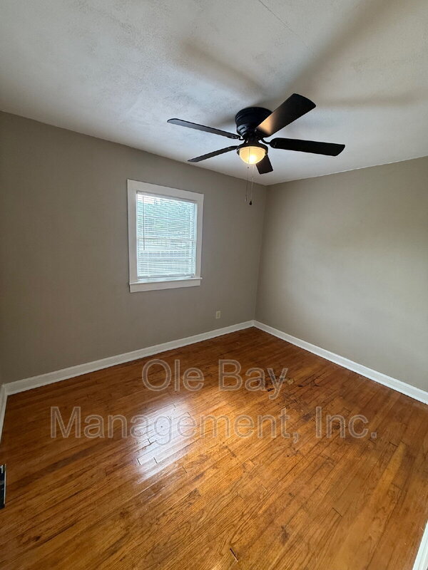 Building Photo - 904 Palmetto St