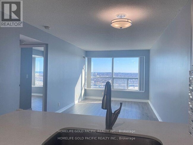 Building Photo - 36 Lee Centre Dr