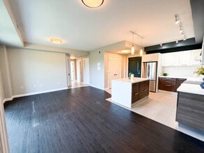 Building Photo - 1310 Nesbitt Dr