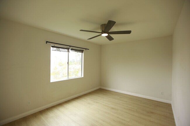 Foto del edificio - 833 Orange Grove Ave