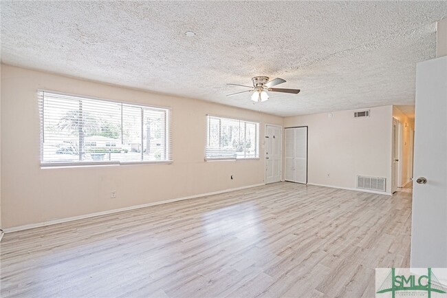 Building Photo - 12213 Deerfield Rd