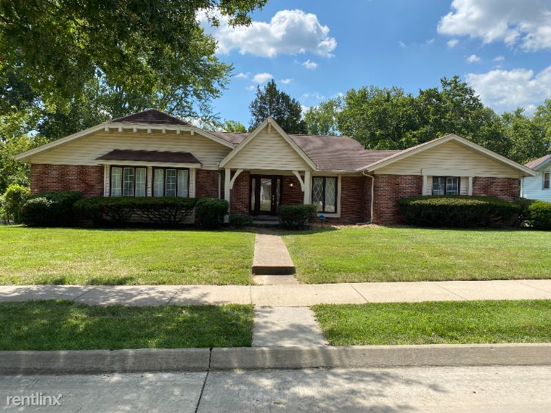 Primary Photo - 5 br, 2.5 bath House - 14544 Appalachian Trl