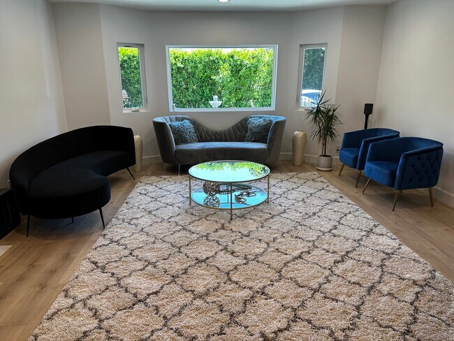 Foto del edificio - 5417 Fulton Ave