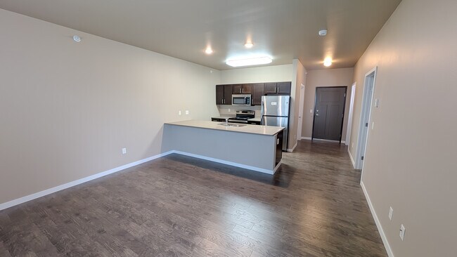 Foto del edificio - Pinecrest Apartment Homes