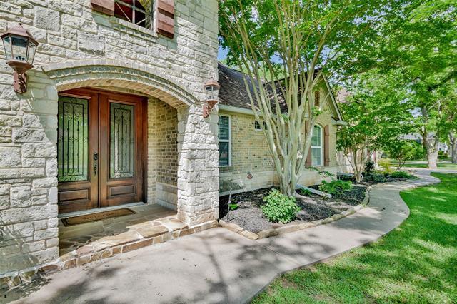 Foto del edificio - 10203 Ravenswood Rd