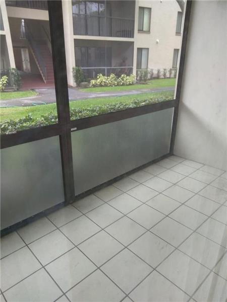 Foto del edificio - 201 Foxtail Dr