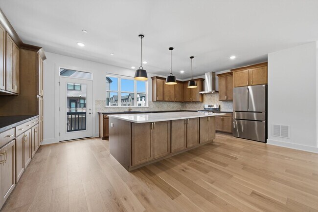Building Photo - 8367 Mulberry Ave