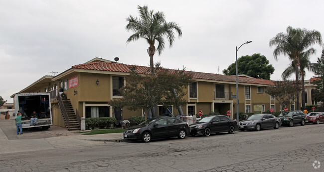 Building Photo - University Commons at Northridge