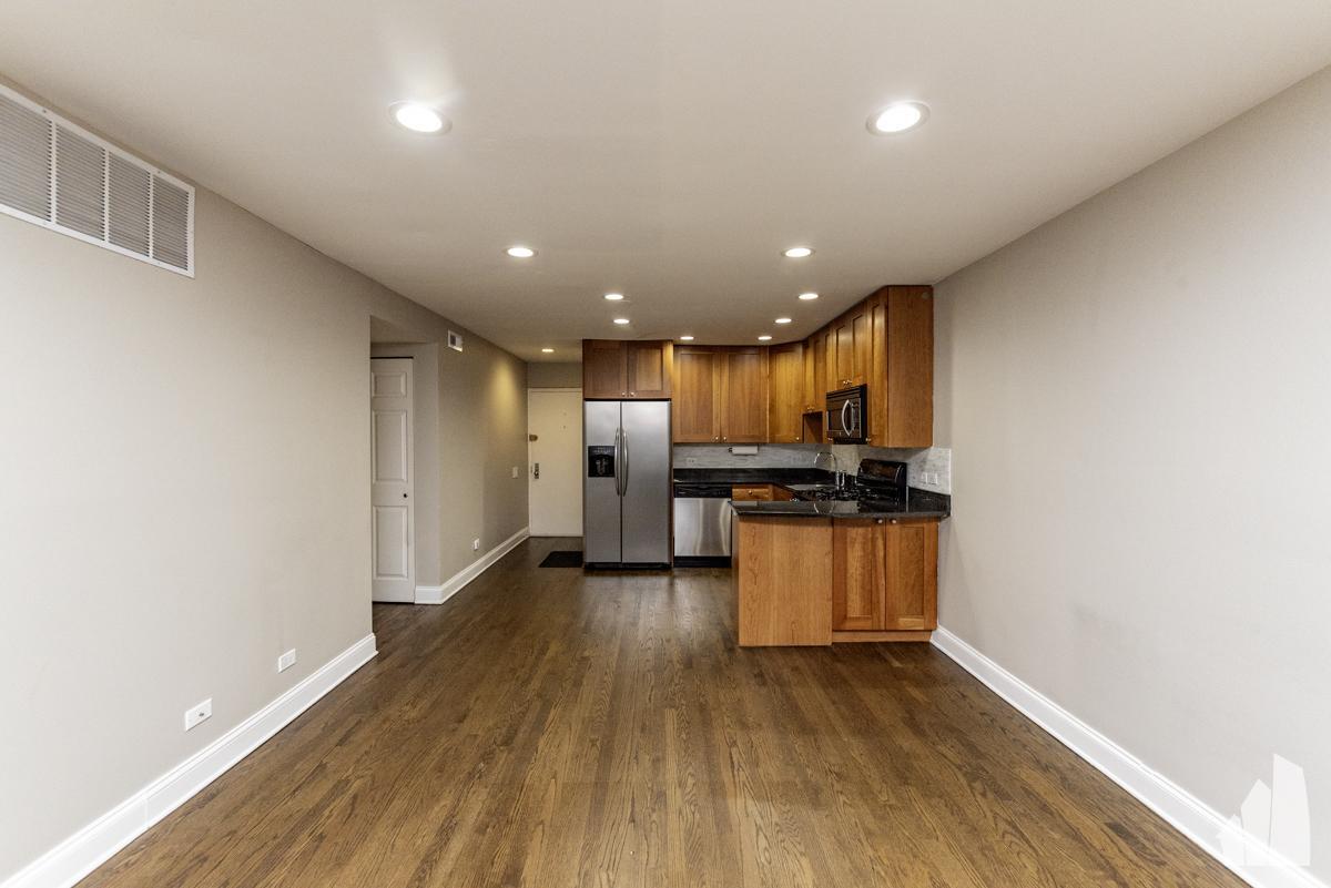 2 bedroom in Chicago IL 60614 - 2 bedroom in Chicago IL 60614
