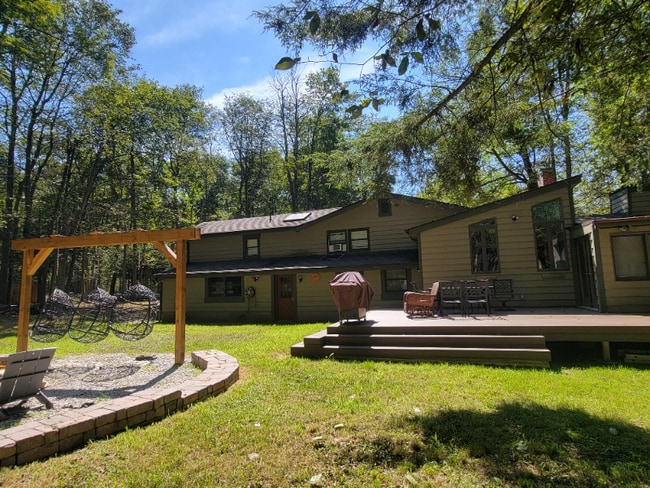 Building Photo - 103 Tunkhannock Trail