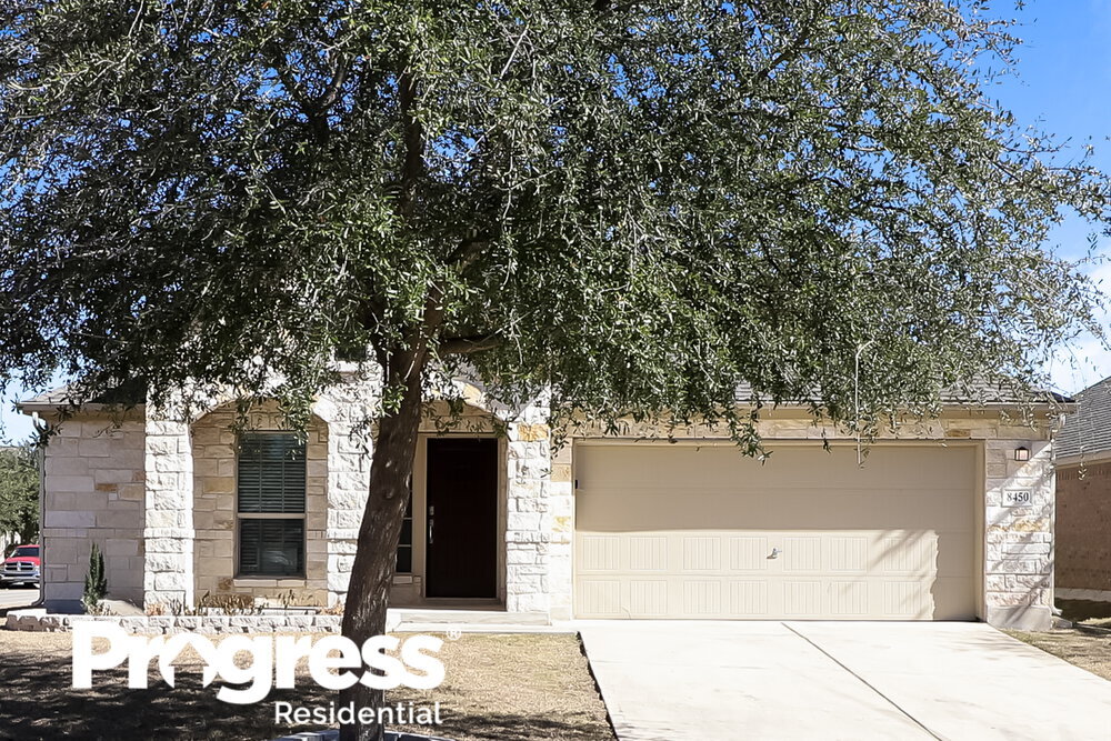 Foto principal - 8450 Pale Horse Ln