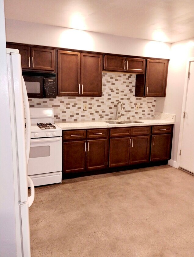 Photo - 1833 East Harvard Street, Unit 2