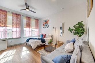 Building Photo - 1111 Shepherd Dr