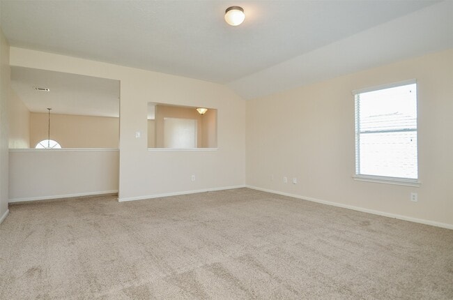 Foto del edificio - 7415 Oakwood Canyon Dr