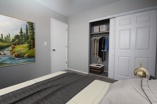 Building Photo - Echo Glen Apartments