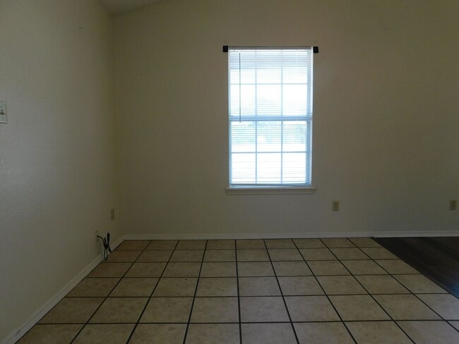 Building Photo - 151 N 49th St