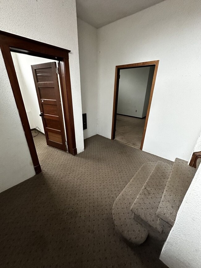 Foto del edificio - 321 6th St