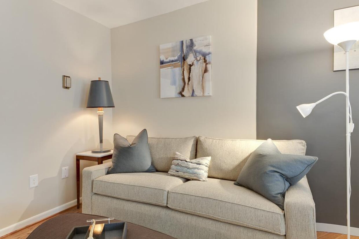 Foto principal - 1440 N St NW