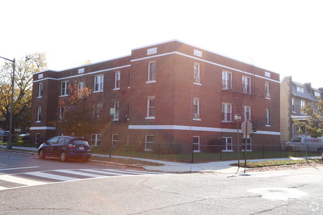 Building Photo - Sherman Manor Condos