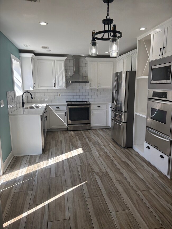 Kitchen - 150 Stoney Xing