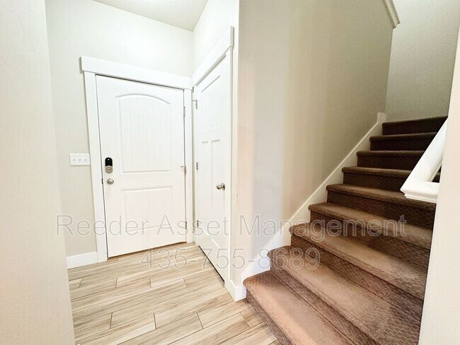 Building Photo - 3310 Birch Creek Rd